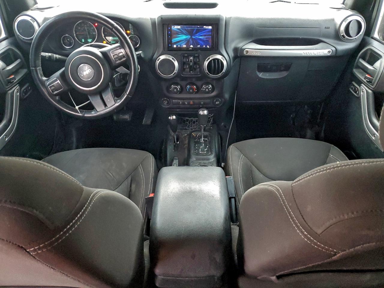 2015 JEEP WRANGLER UNLIMITED SAHARA photo 8