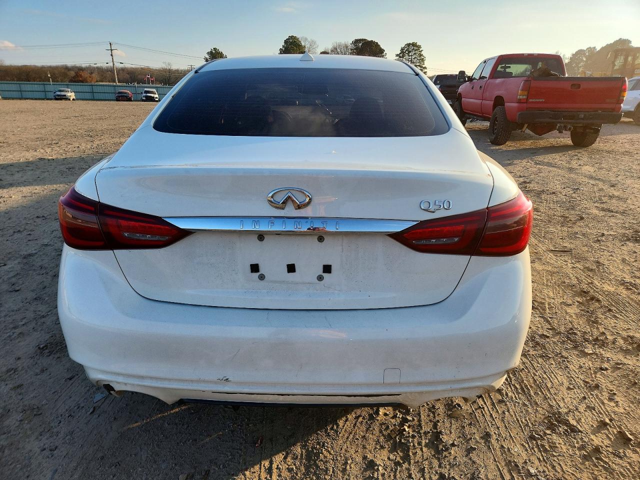 2018 INFINITI Q50 LUXE photo 6