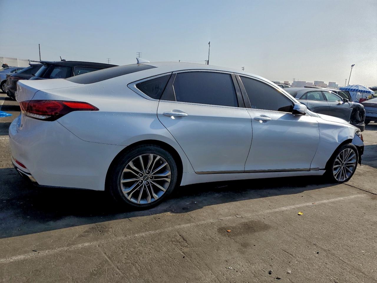 2015 HYUNDAI GENESIS 3.8L photo 3