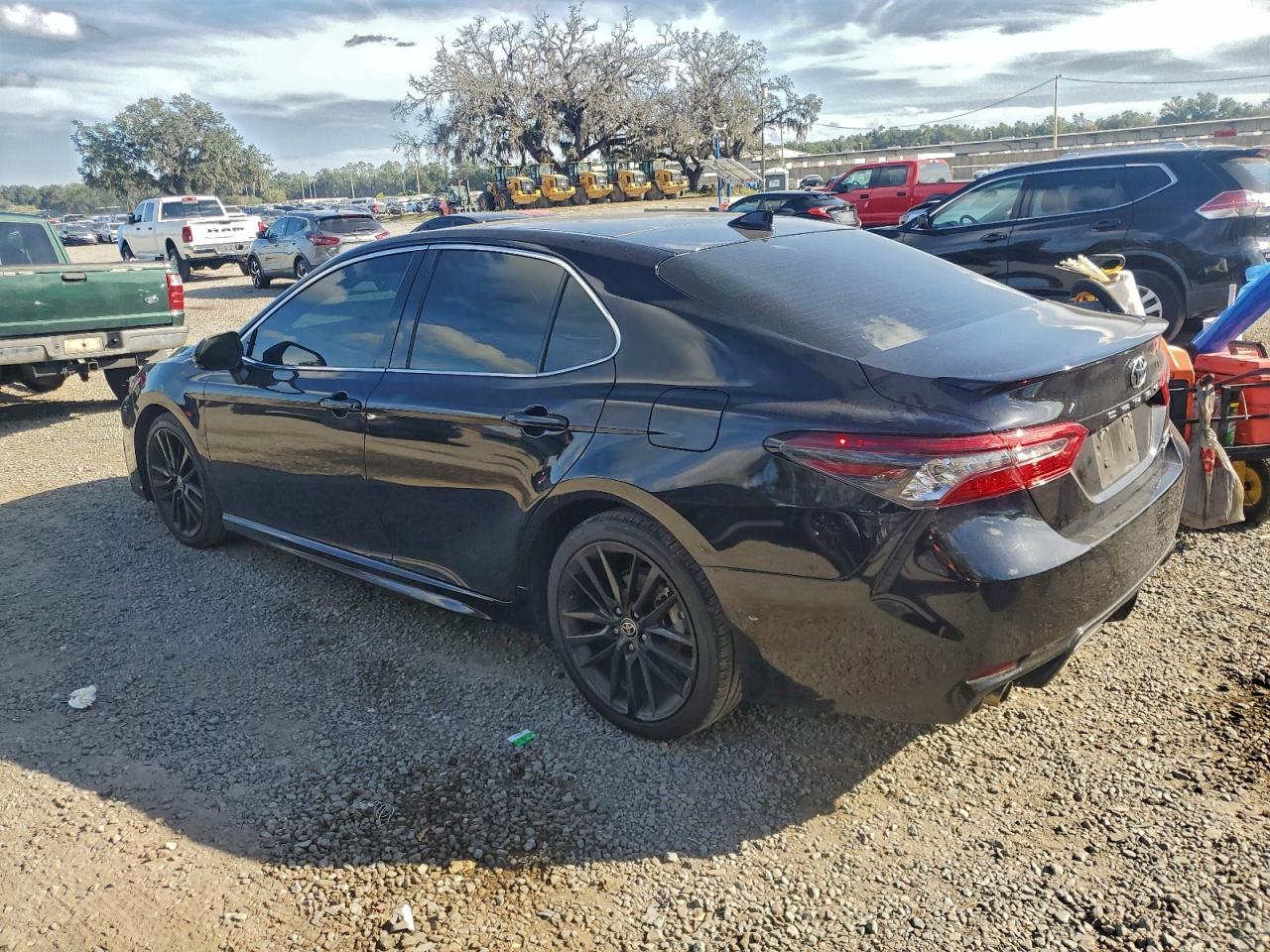 2023 TOYOTA CAMRY XSE photo 2