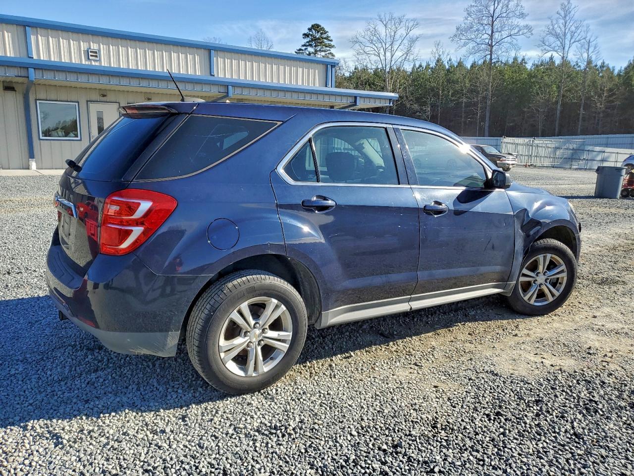 2017 CHEVROLET EQUINOX LS photo 3