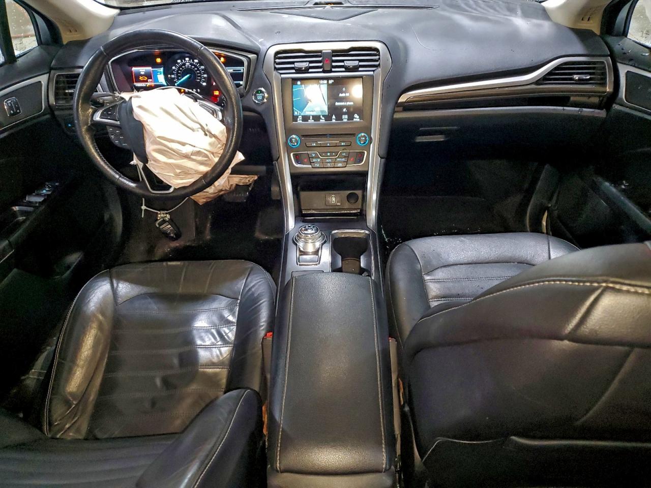 2017 FORD FUSION SE photo 8