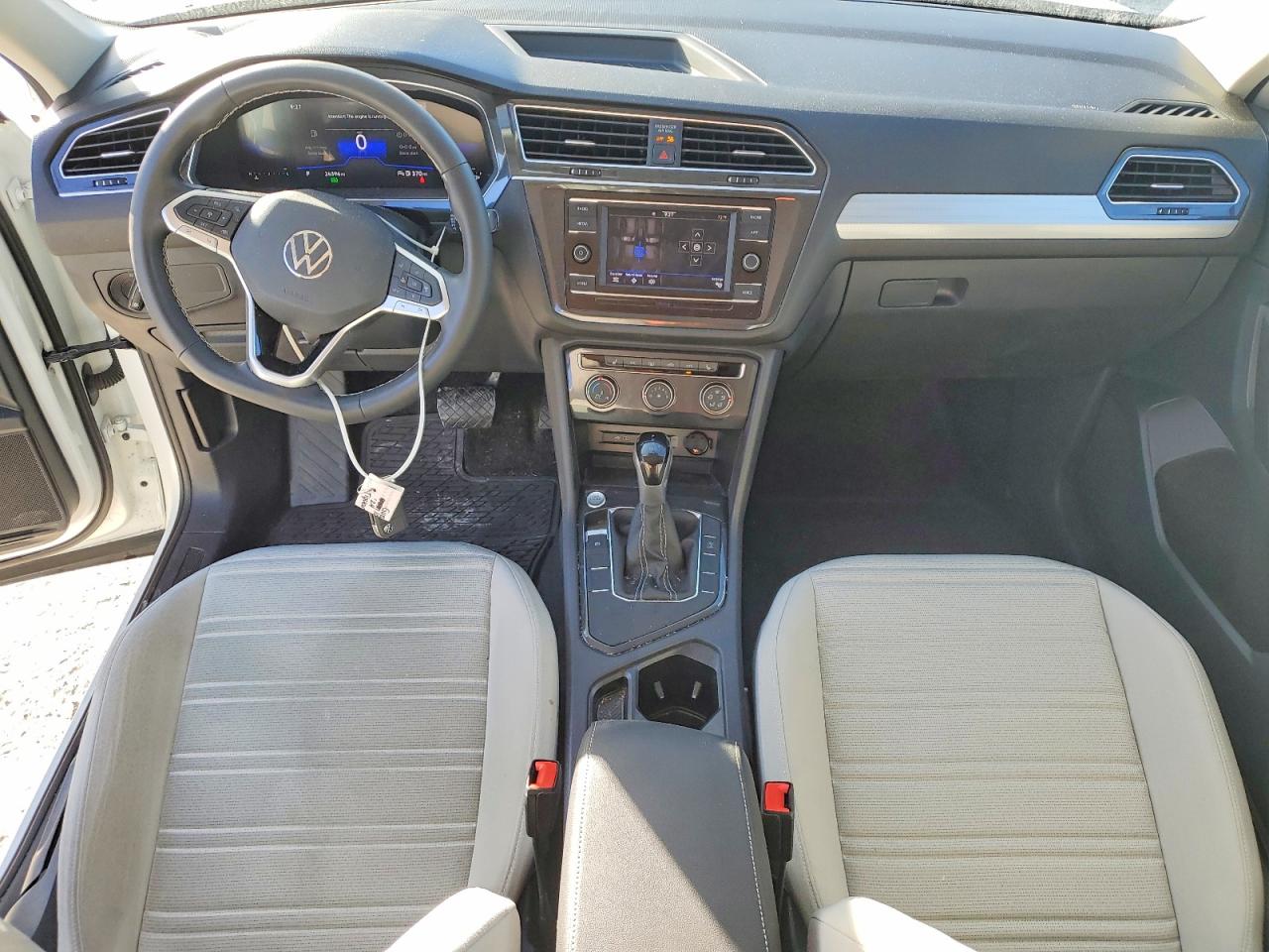 2024 VOLKSWAGEN TIGUAN S photo 8