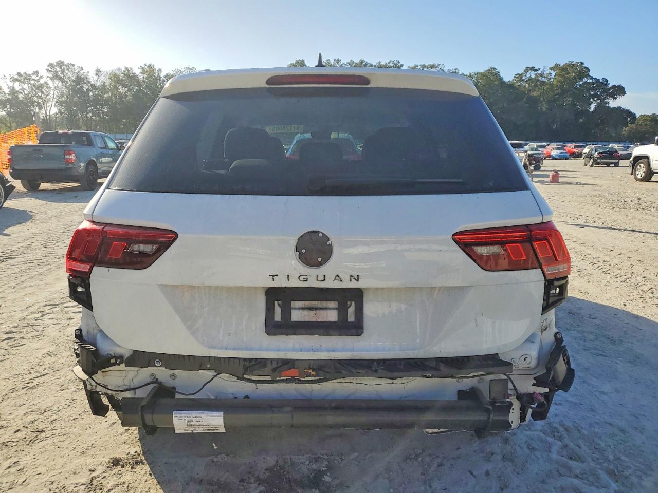 2024 VOLKSWAGEN TIGUAN S photo 6