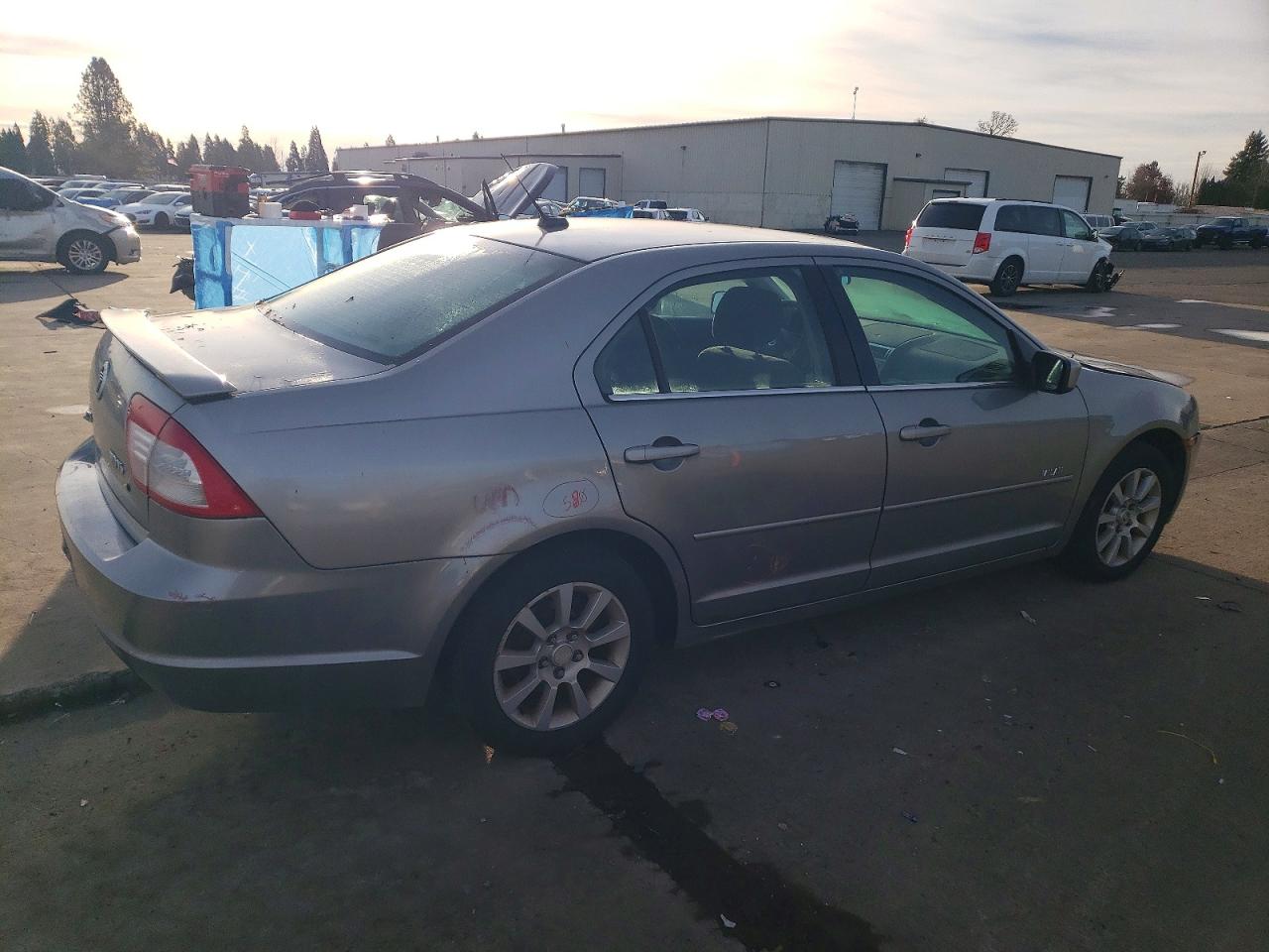 2008 MERCURY MILAN photo 3