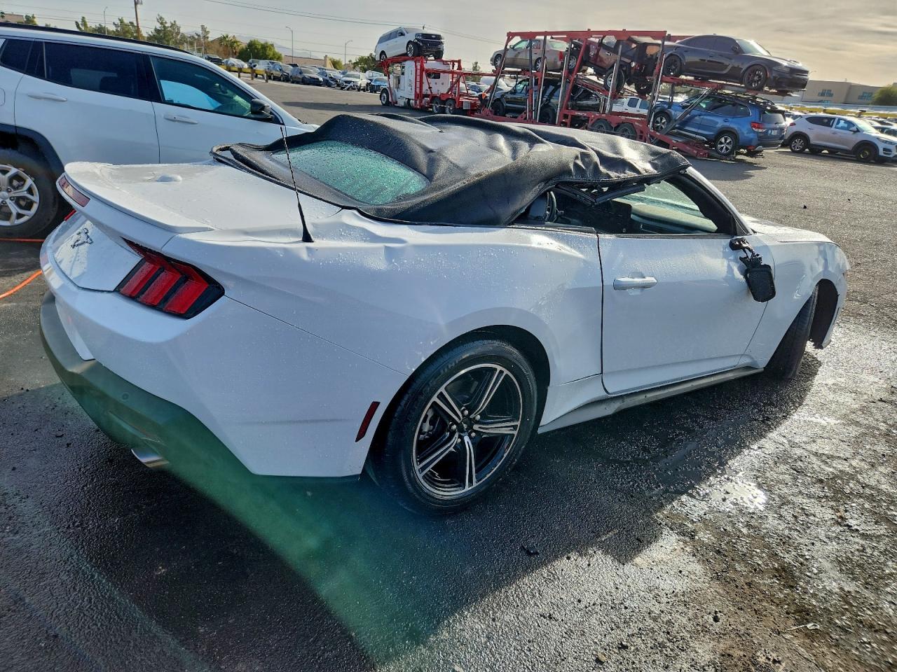 2025 FORD MUSTANG photo 3