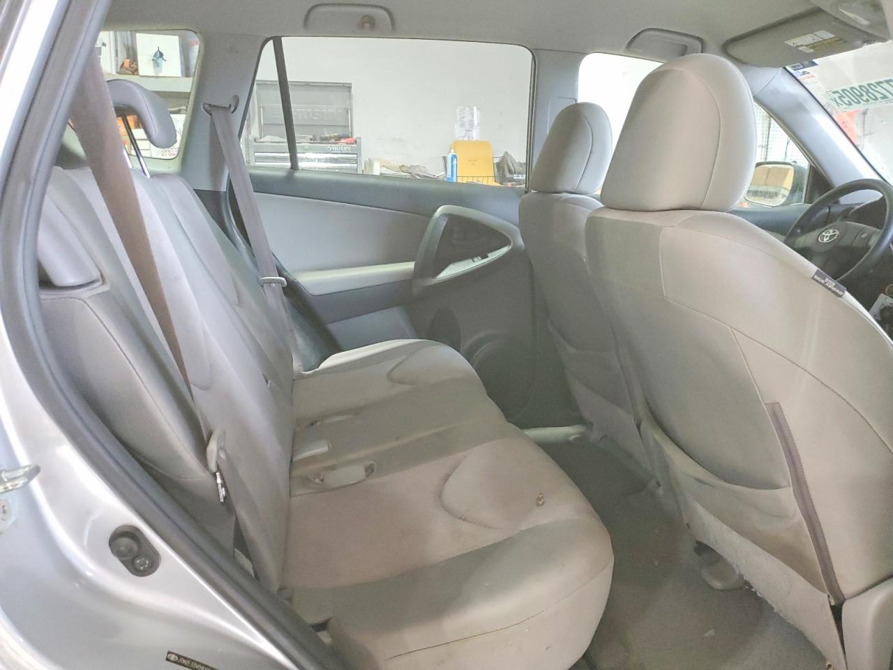 2009 TOYOTA RAV4 photo 11