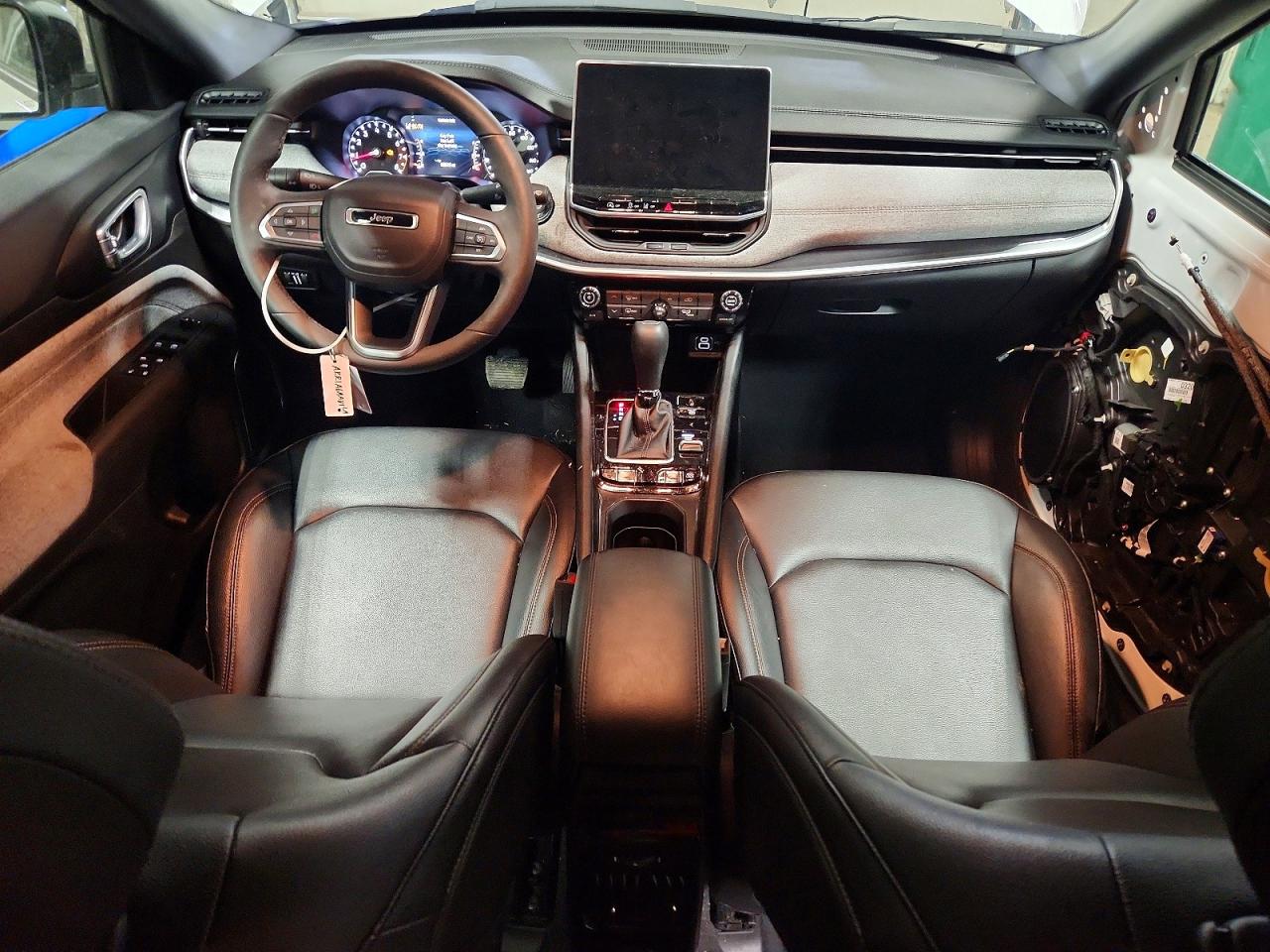 2024 JEEP COMPASS LATITUDE LUX photo 8