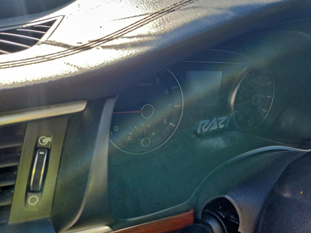 2019 KIA CADENZA PREMIUM photo 9