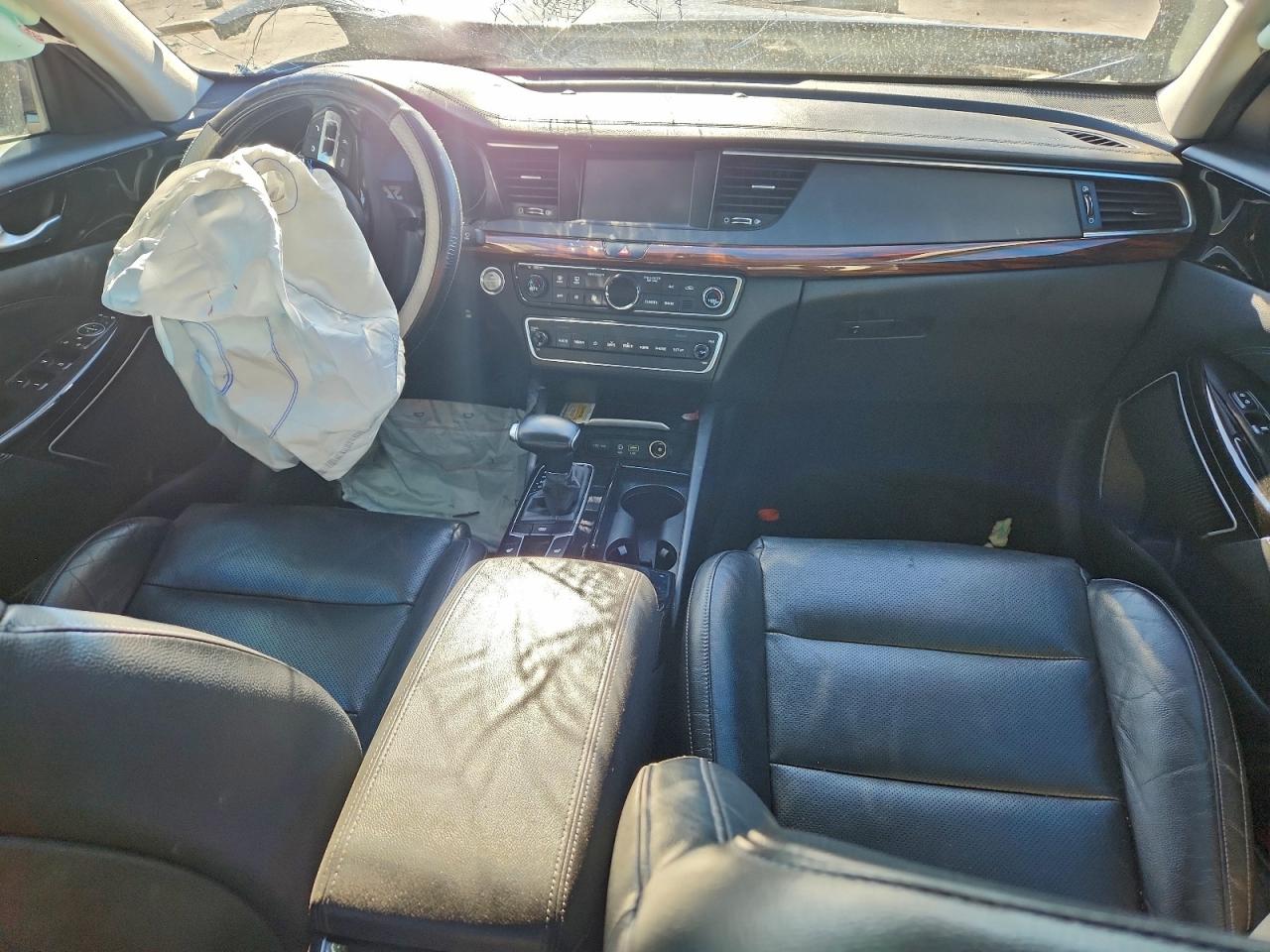 2019 KIA CADENZA PREMIUM photo 8