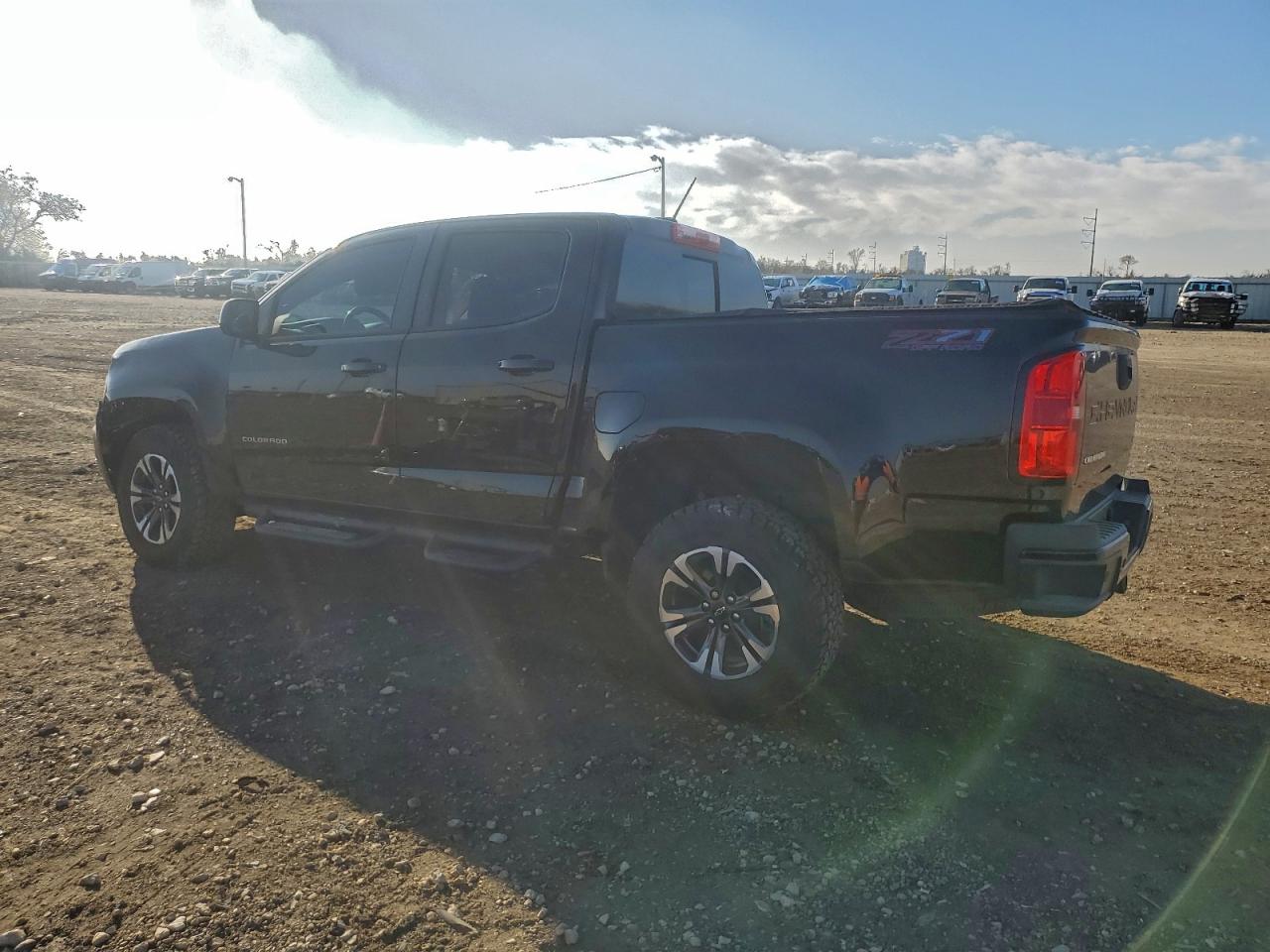 2022 CHEVROLET COLORADO Z71 photo 2