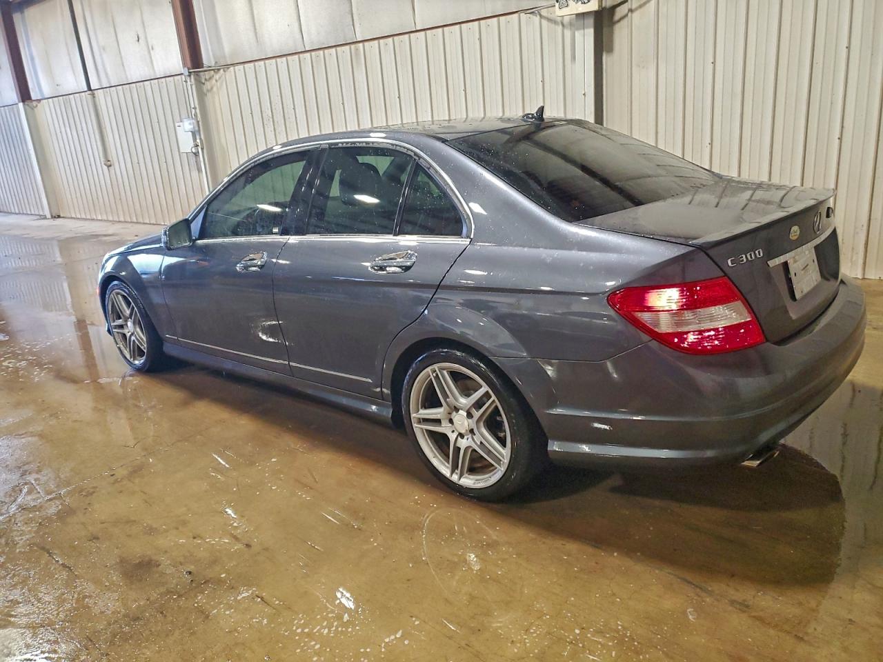 2011 MERCEDES-BENZ C 300 4MATIC photo 2