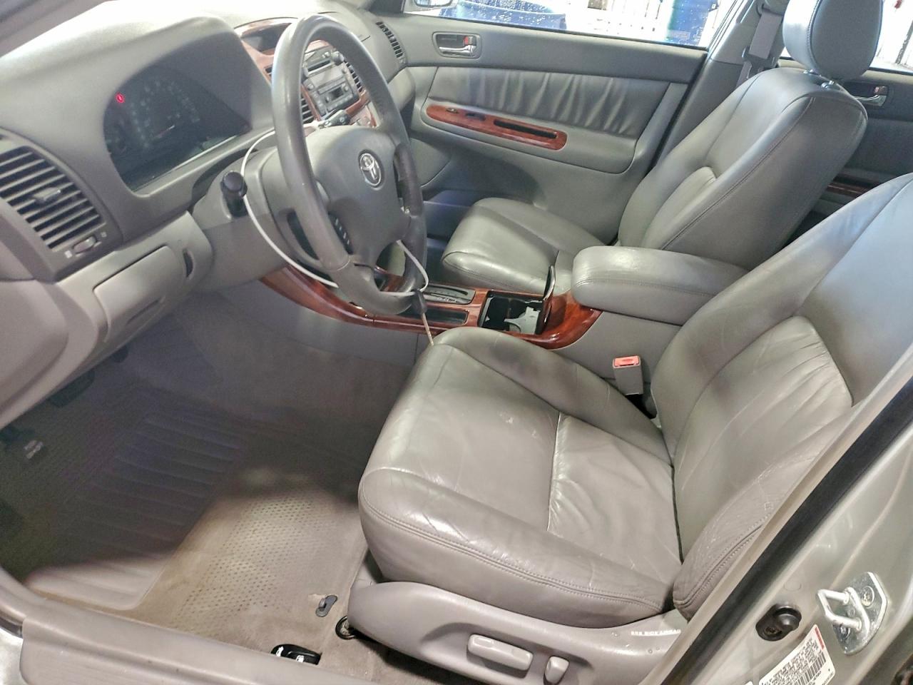 2003 TOYOTA CAMRY XLE V6 photo 7