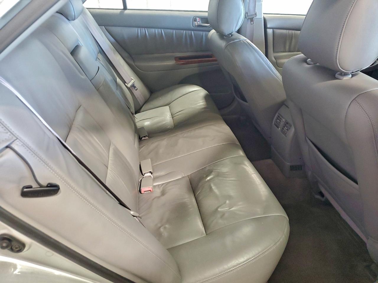 2003 TOYOTA CAMRY XLE V6 photo 10