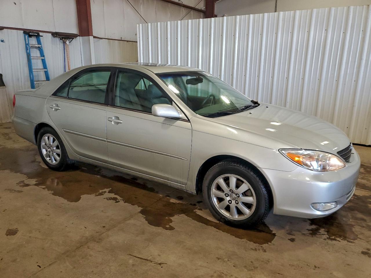 2003 TOYOTA CAMRY XLE V6 photo 4