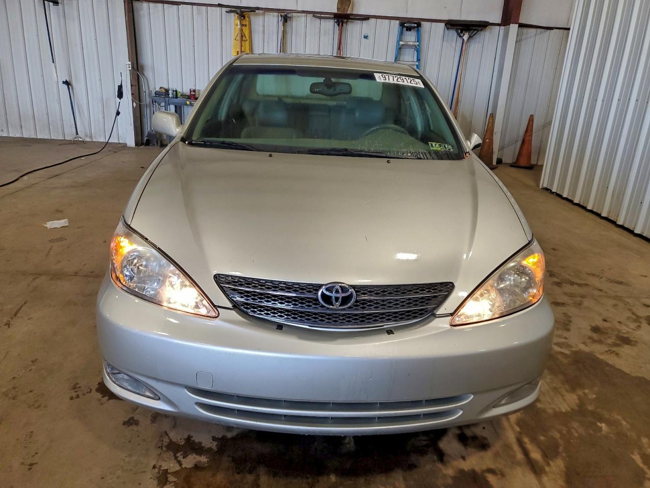 2003 TOYOTA CAMRY XLE V6 photo 5
