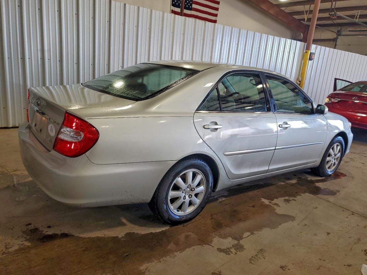 2003 TOYOTA CAMRY XLE V6 photo 3