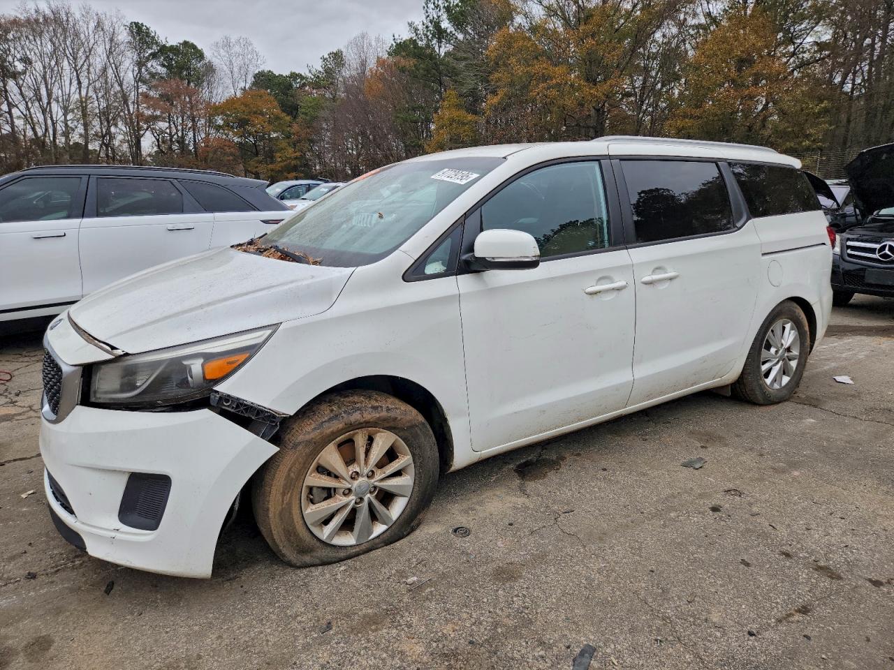 2016 KIA SEDONA