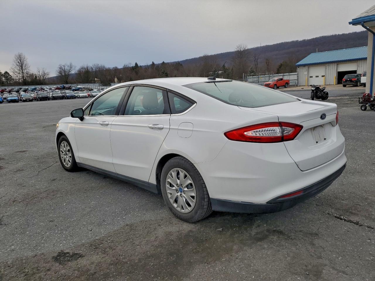 2013 FORD FUSION S photo 2