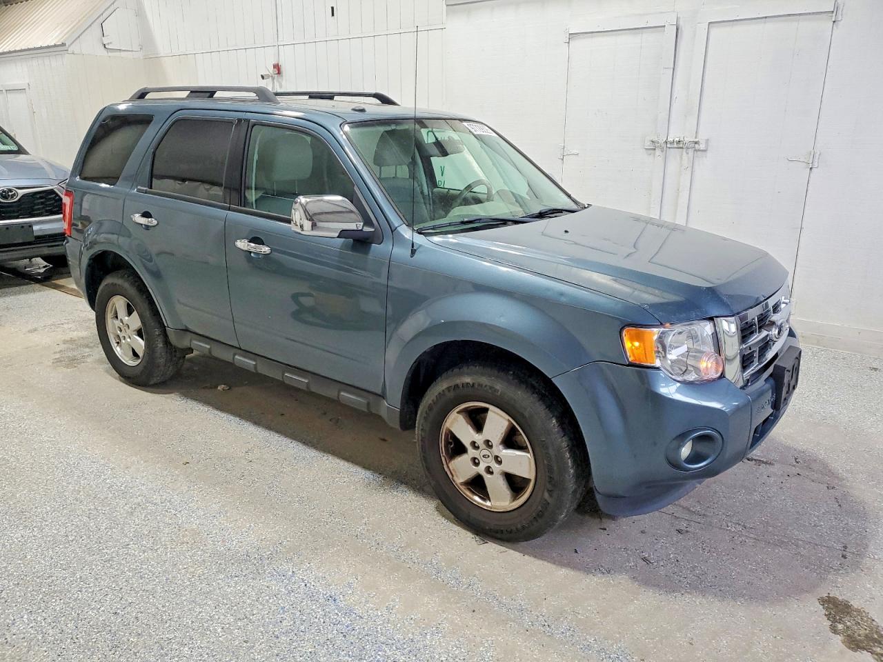 2012 FORD ESCAPE XLT photo 4