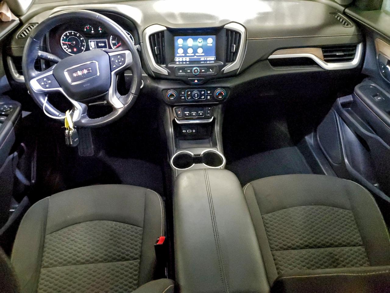 2018 GMC TERRAIN SLE photo 8