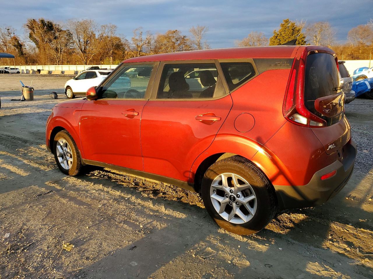 2020 KIA SOUL LX photo 2
