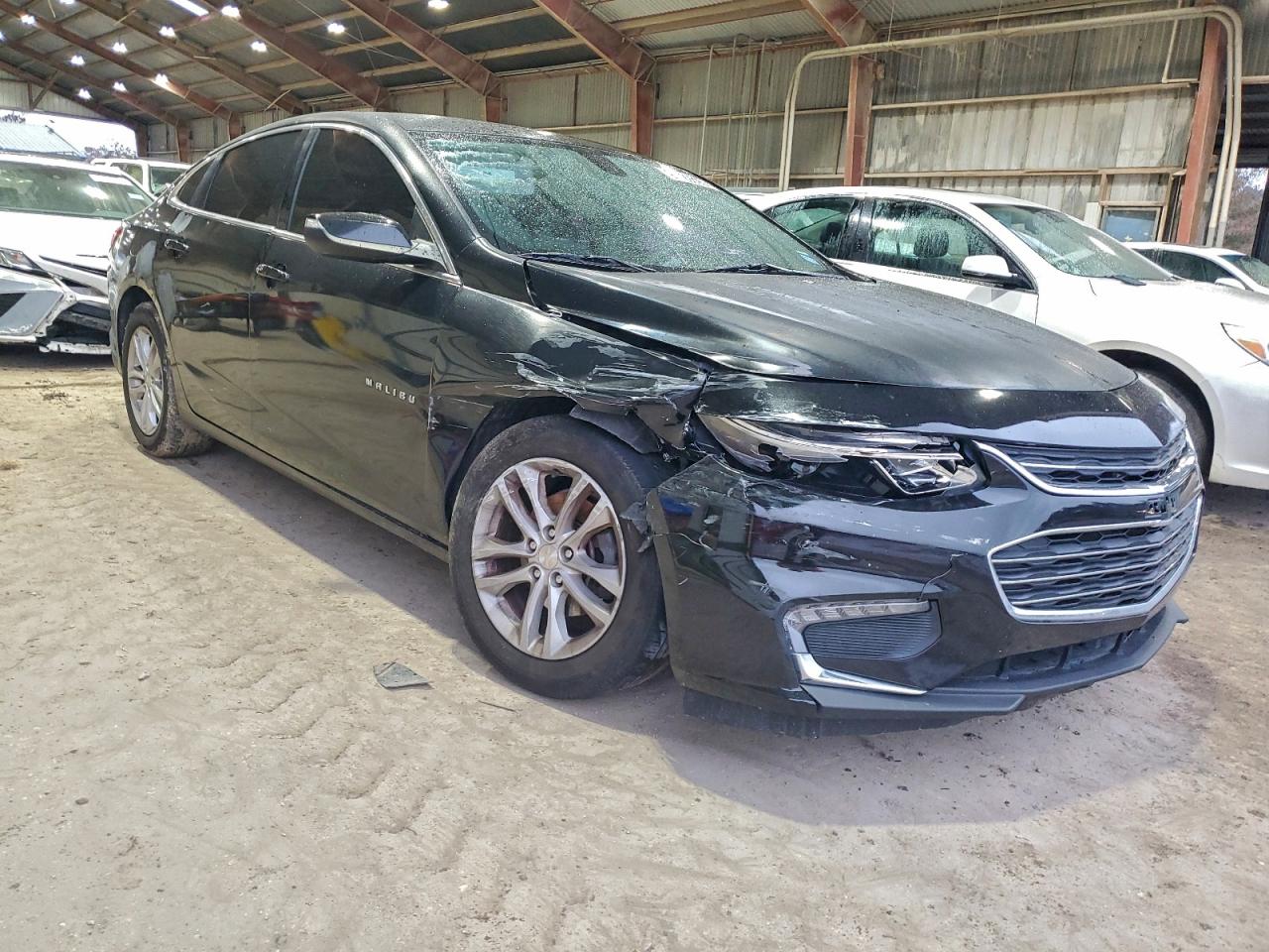 2016 CHEVROLET MALIBU LT photo 4