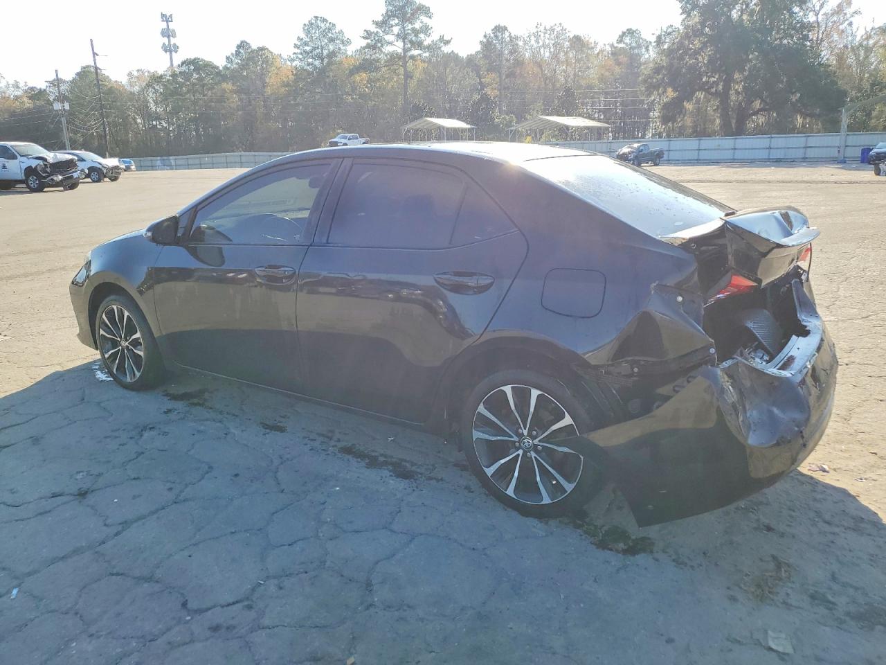 2017 TOYOTA COROLLA L photo 2