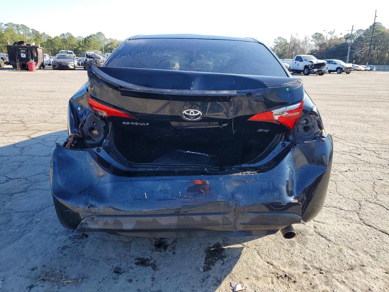 2017 TOYOTA COROLLA L photo 6