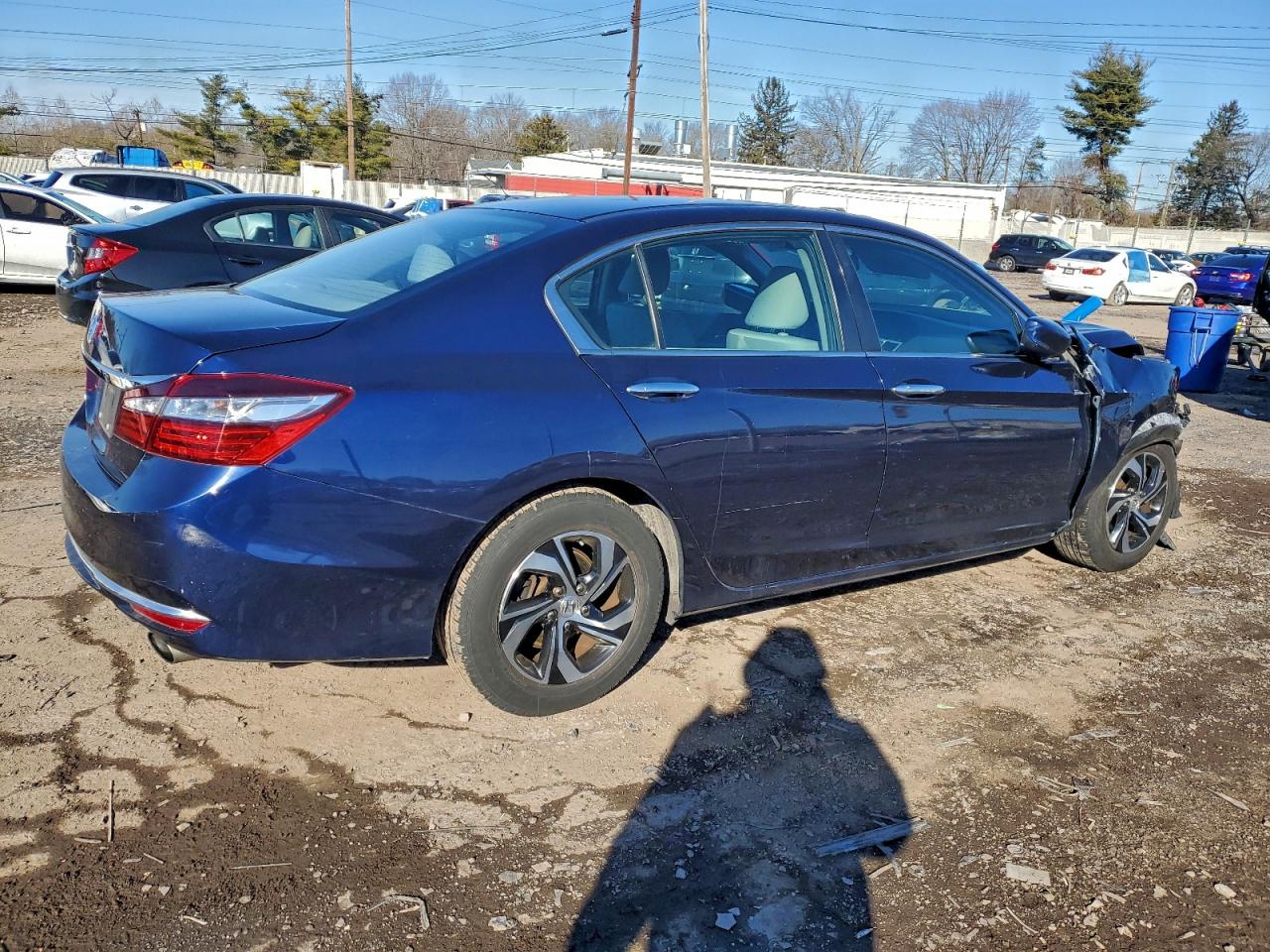 2016 HONDA ACCORD LX photo 3