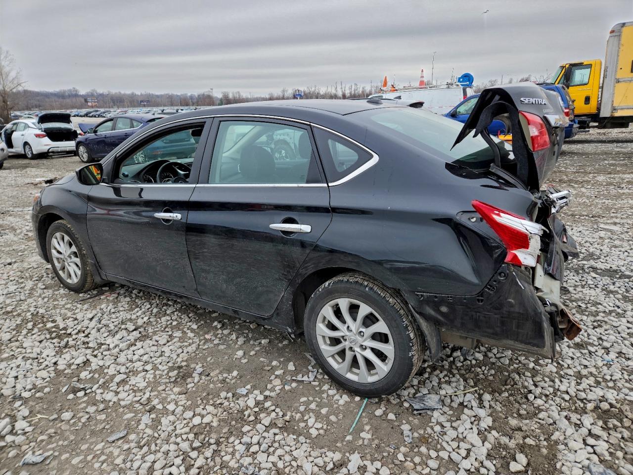 2018 NISSAN SENTRA SV photo 2