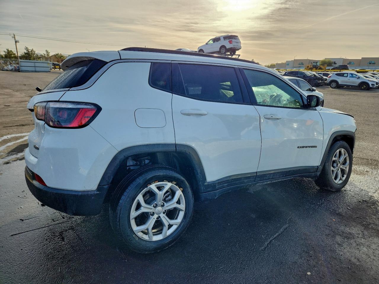 2024 JEEP COMPASS LATITUDE photo 3