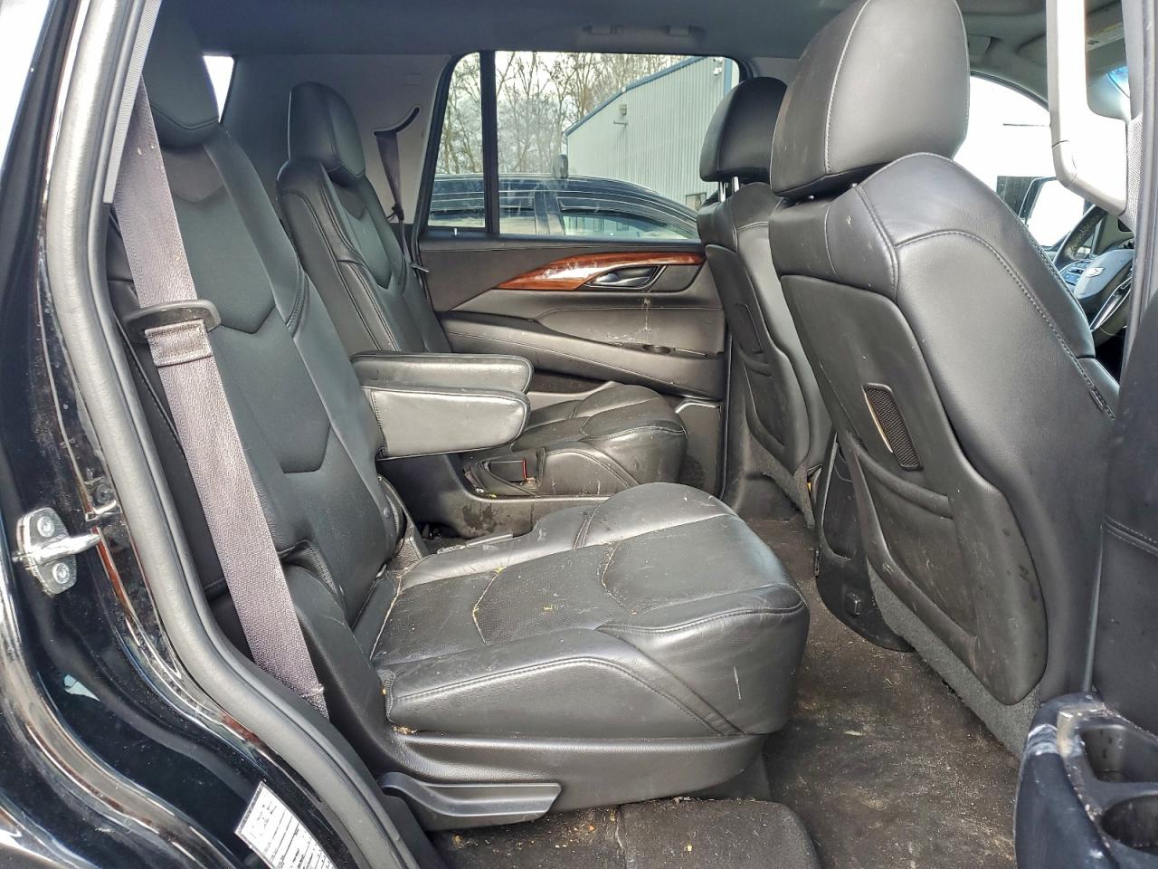 2015 CADILLAC ESCALADE LUXURY photo 11