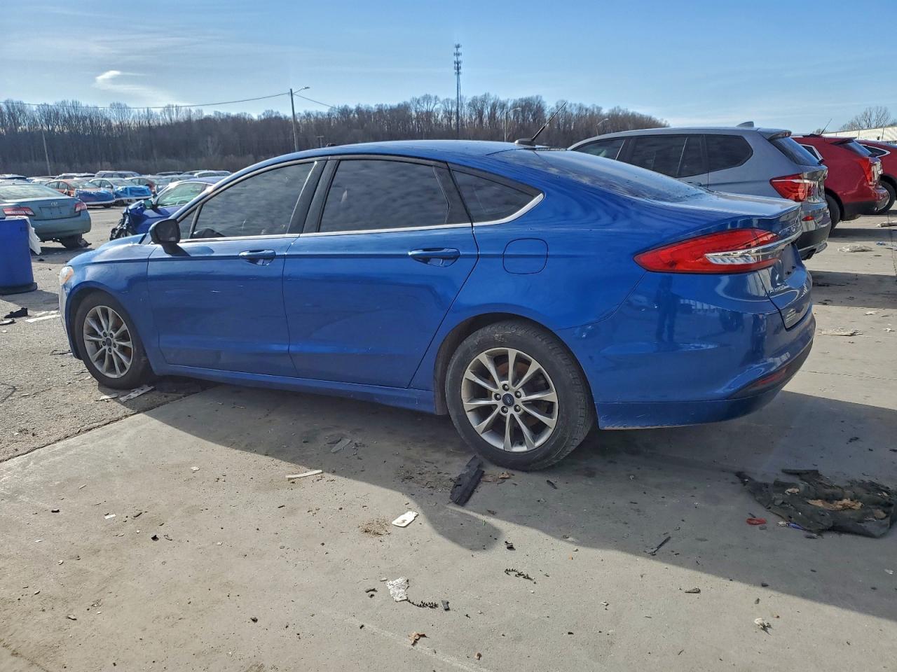 2017 FORD FUSION SE photo 2
