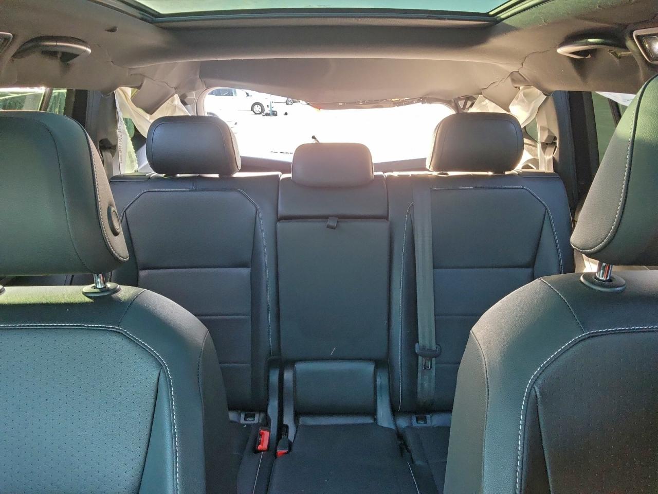 2021 VOLKSWAGEN TIGUAN SE photo 10