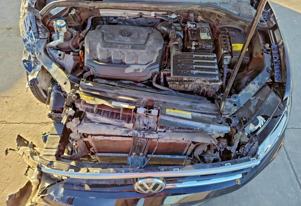 2021 VOLKSWAGEN TIGUAN SE photo 12