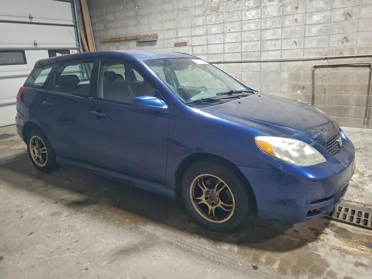 2003 TOYOTA COROLLA MATRIX XR photo 4