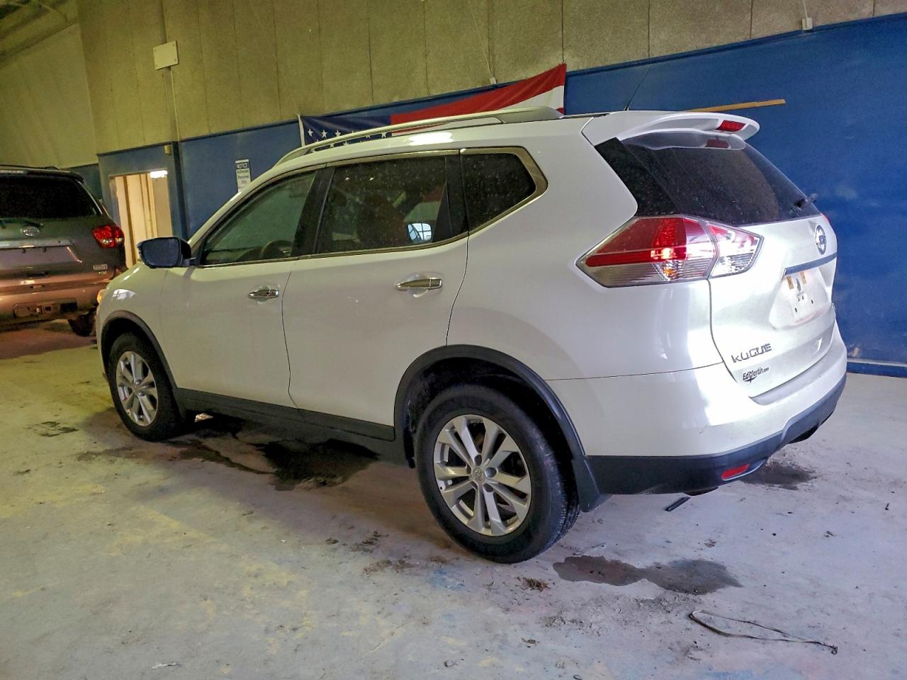 2016 NISSAN ROGUE S photo 2