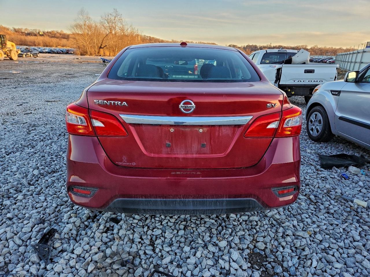 2018 NISSAN SENTRA S photo 6