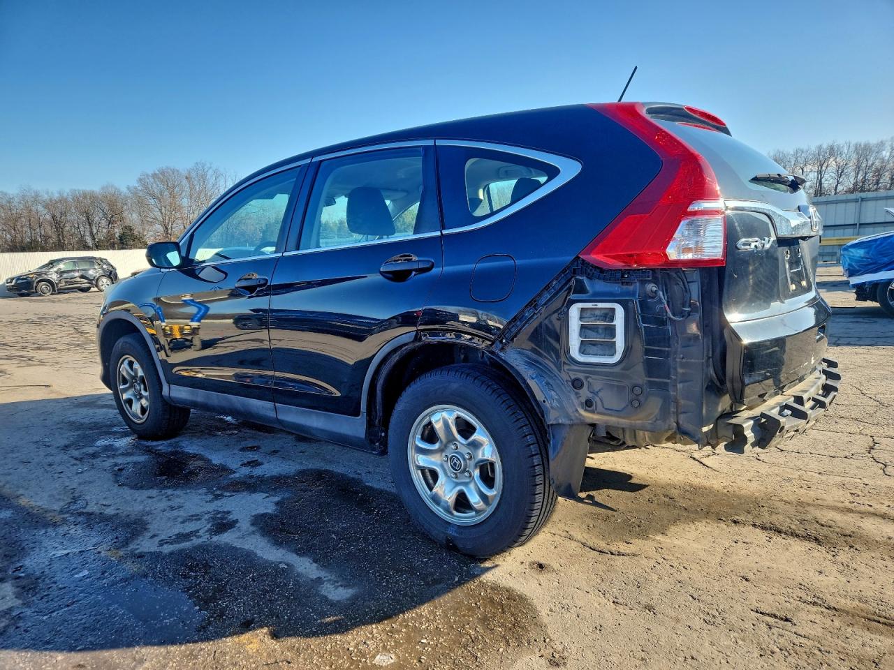 2015 HONDA CR-V LX photo 2