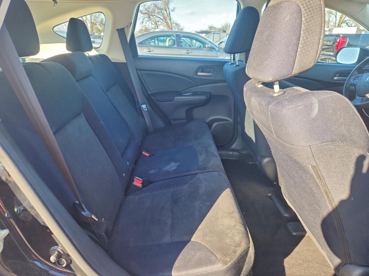 2015 HONDA CR-V LX photo 11