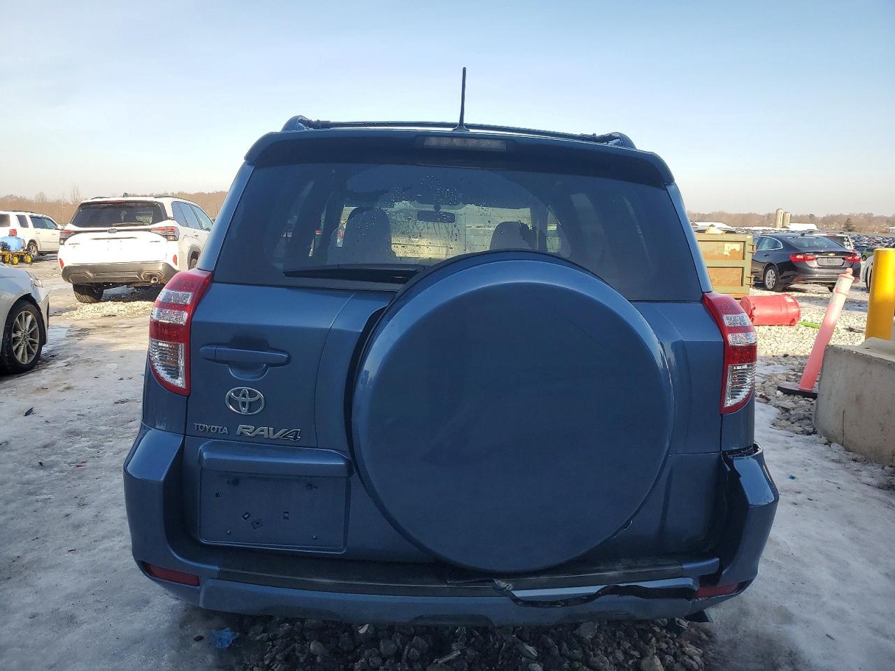 2010 TOYOTA RAV4 photo 6