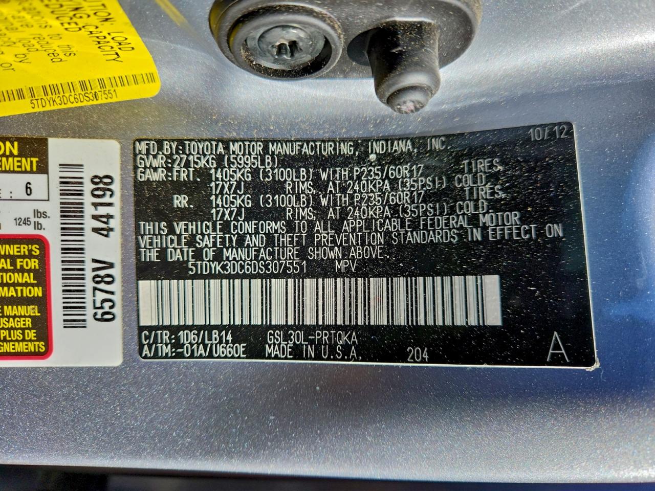 2013 TOYOTA SIENNA XLE photo 14