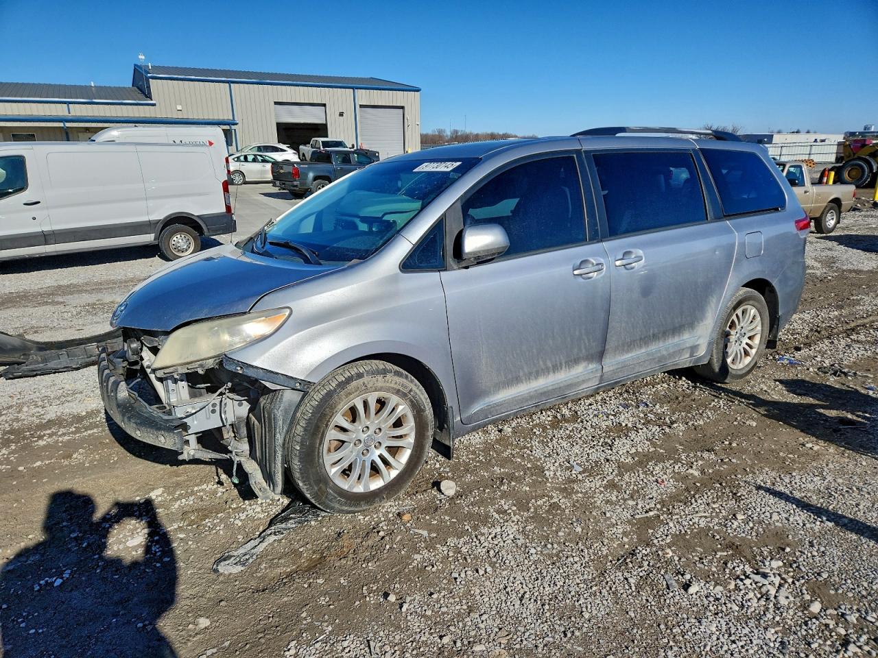 2013 TOYOTA SIENNA