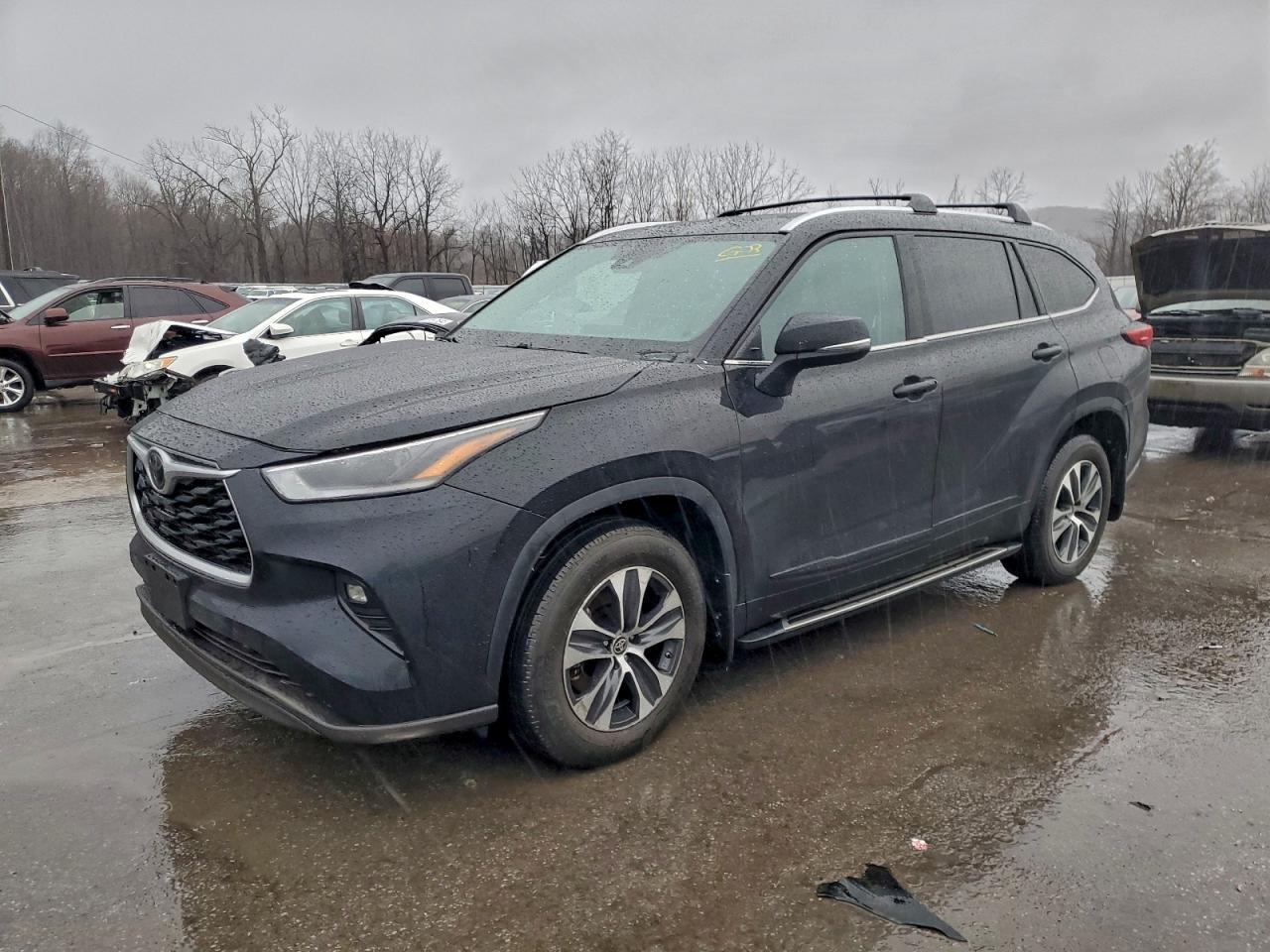 2021 TOYOTA HIGHLANDER