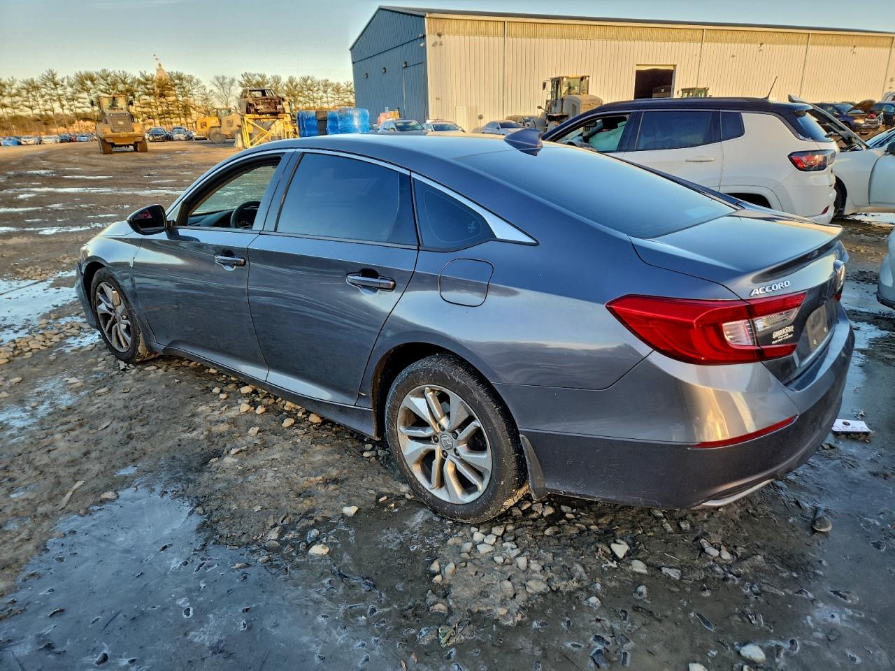 2018 HONDA ACCORD LX photo 3