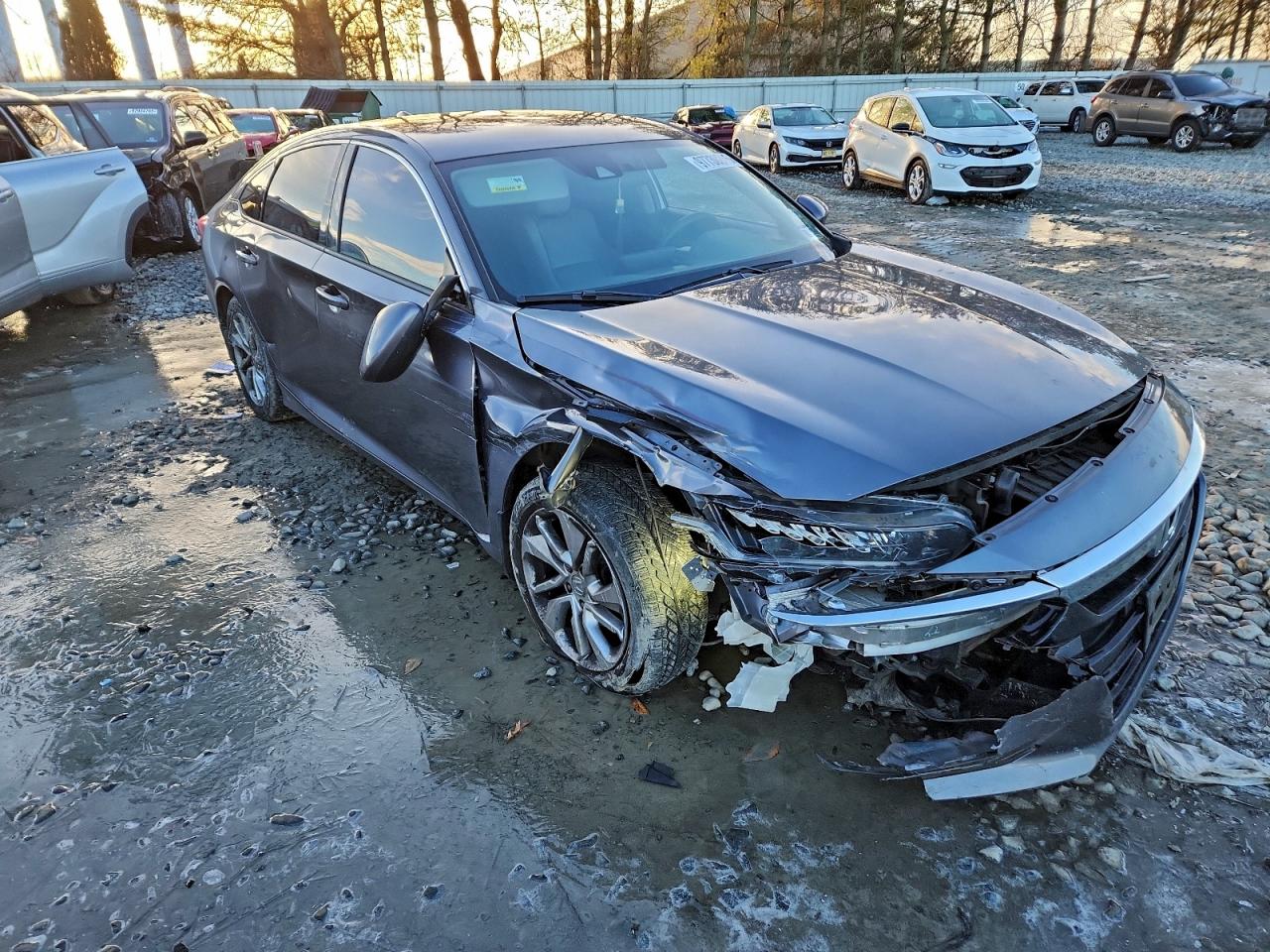 2018 HONDA ACCORD LX photo 7