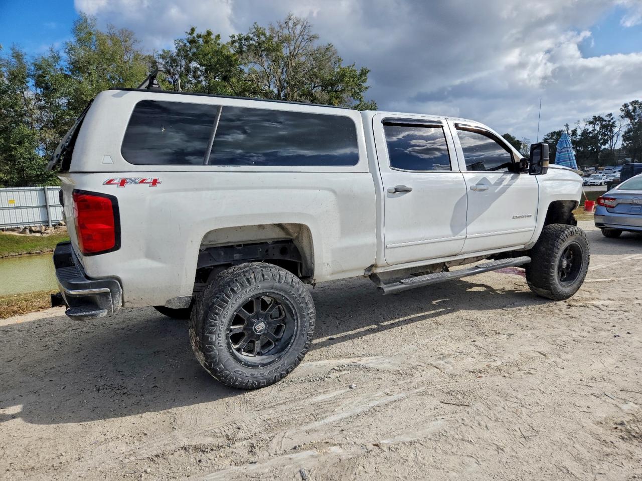 2016 CHEVROLET SILVERADO K2500 HEAVY DUTY LT photo 3