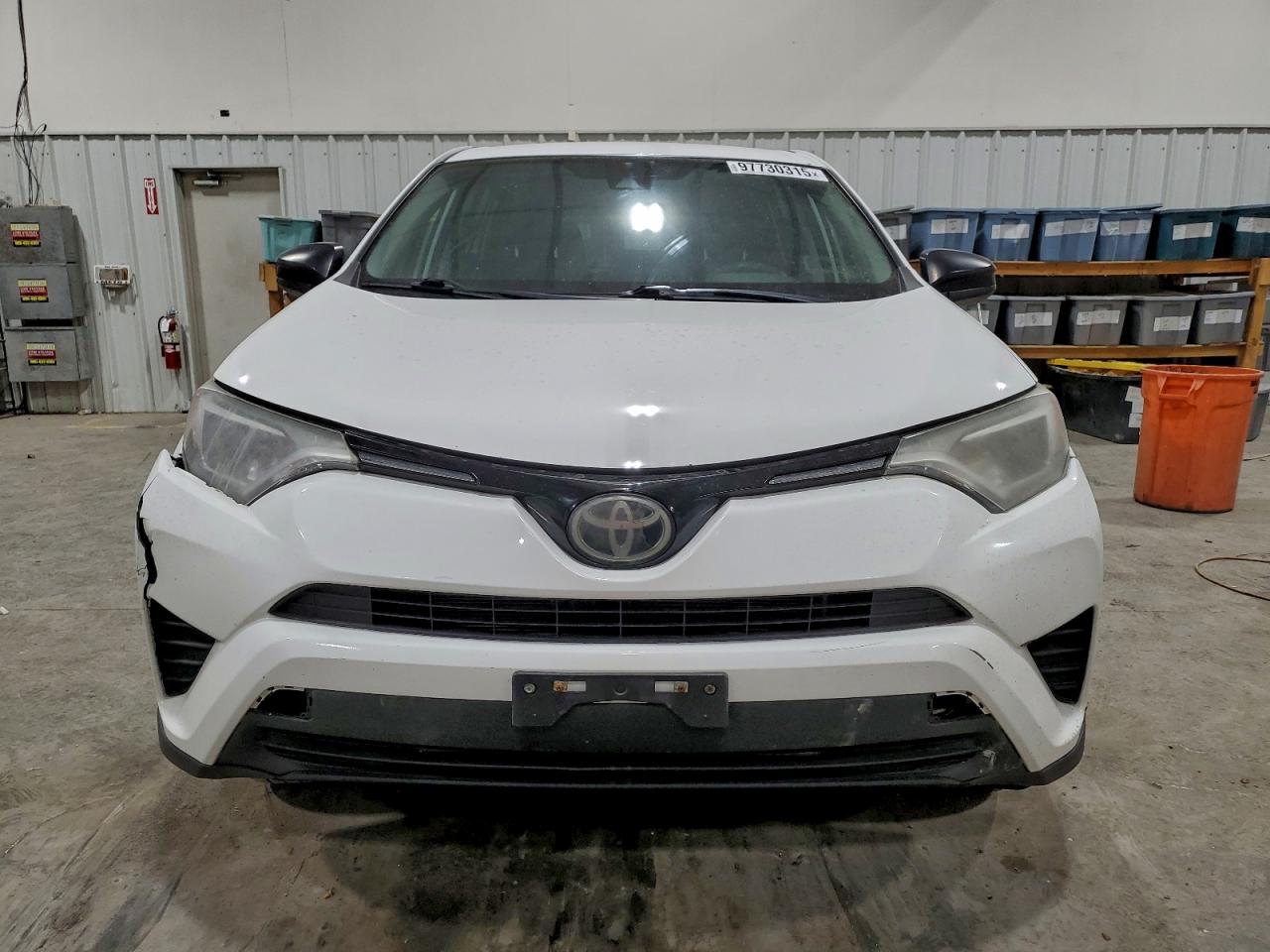 2018 TOYOTA RAV4 LE photo 5