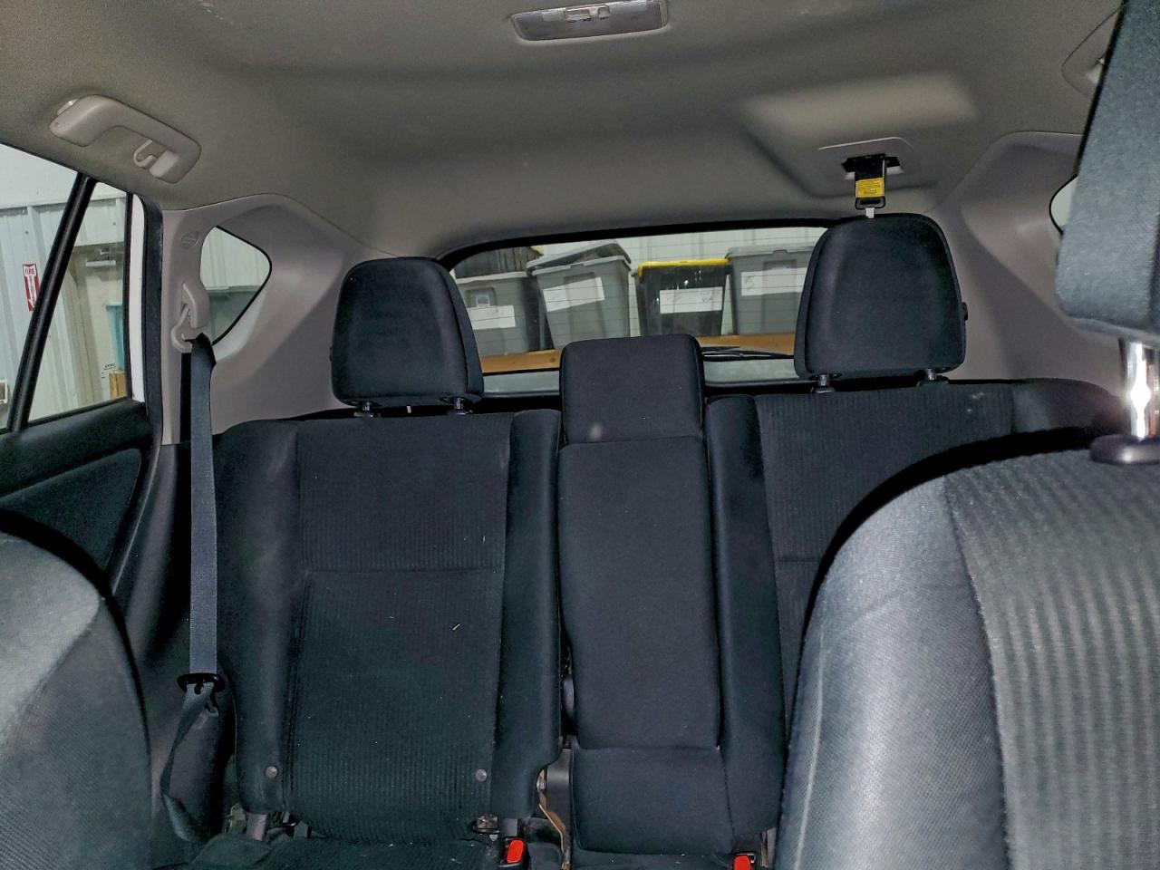 2018 TOYOTA RAV4 LE photo 10